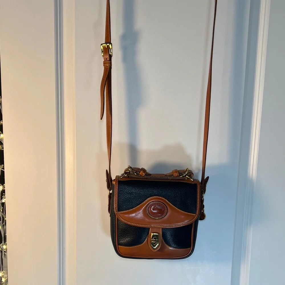 Top Carry All Weather Leather Vtg Dooney & Bourke Turnlock